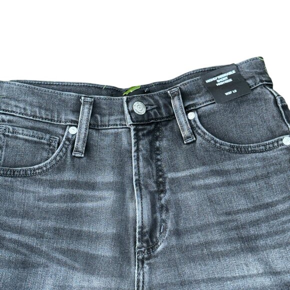 NWT SILVER JEANS "Highly Desirable" High Rise Short in Black Size 27 - Picture 10 of 10